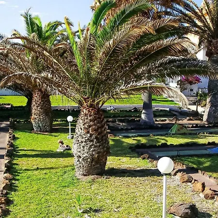 דירה Casa-yelena-direkt-am-meer-mit-grossem-pool